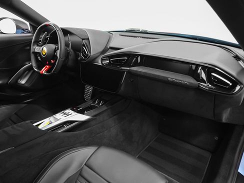 Certified 2025 Ferrari 12Cilindri RWD image 35