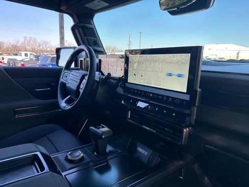 New 2025 GMC Hummer EV 2X w/ Extreme Off-Road Package image 46
