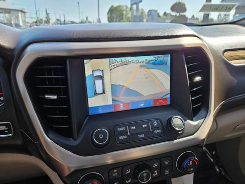 Used 2017 GMC Acadia Denali w/ Technology Package AWD/4WD image 31