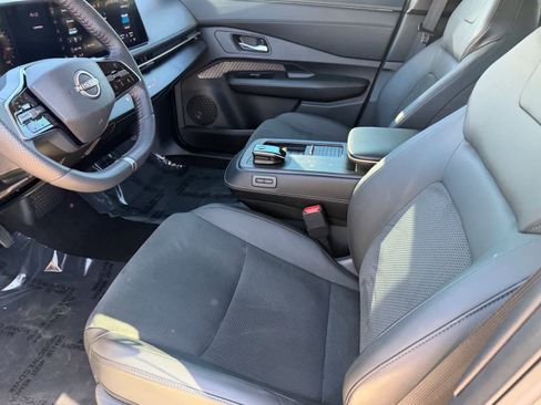 Certified 2025 Nissan Ariya FWD image 19