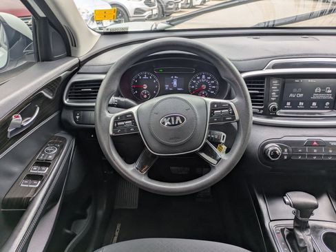 Used 2019 Kia Sorento L image 19