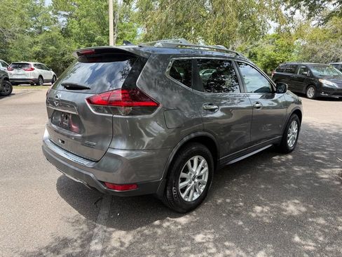 Used 2019 Nissan Rogue S w/ Special Edition Package FWD image 6