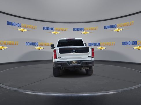 Used 2024 Chevrolet Silverado 2500 ZR2 w/ ZR2 Bison Edition AWD/4WD image 6