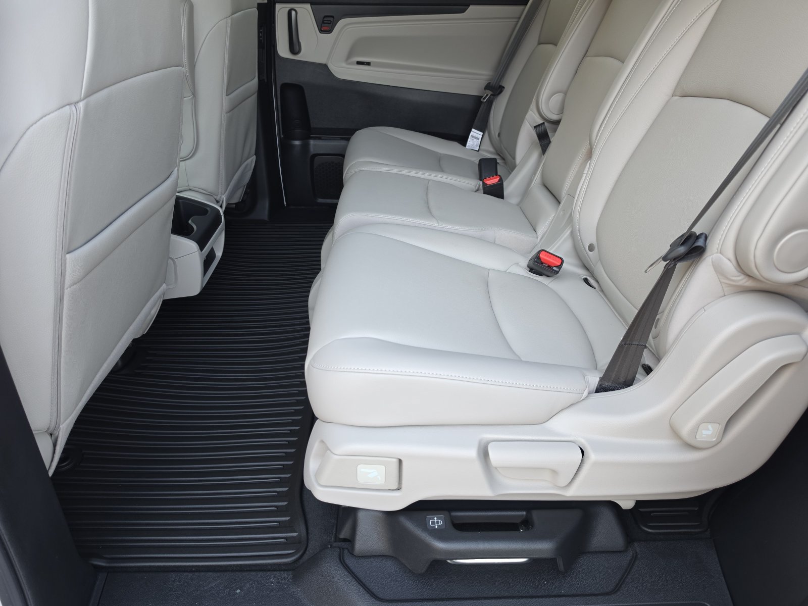 New 2027 Honda Odyssey EX-L image 11