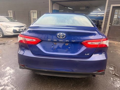 Used 2018 Toyota Camry LE FWD image 7
