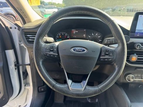 Used 2020 Ford Escape SEL FWD image 20