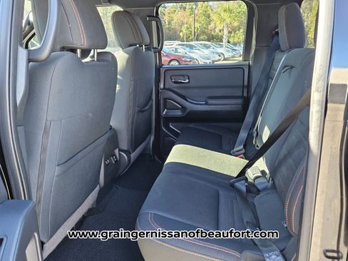 Used 2022 Nissan Frontier Pro-X image 4