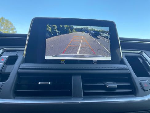 Used 2023 Chevrolet Tahoe LT RWD image 6
