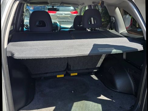 Used 2004 Toyota RAV4 2WD image 9