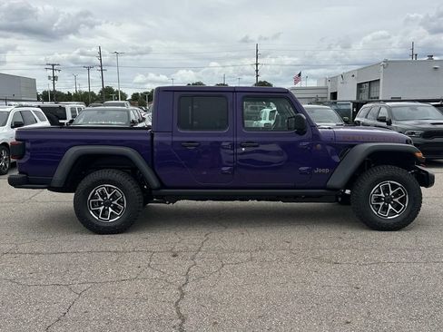 New 2026 Jeep Gladiator Rubicon AWD/4WD image 2