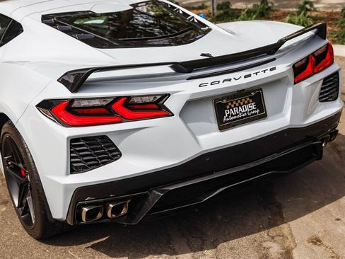Used 2022 Chevrolet Corvette Stingray Coupe w/ Z51 Performance Package RWD image 14