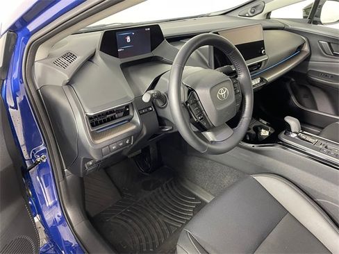 Used 2025 Toyota Prius Limited w/ Limited Premium Package image 3