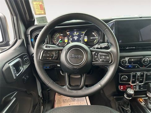 Used 2024 Jeep Wrangler Unlimited Rubicon 4xe image 12