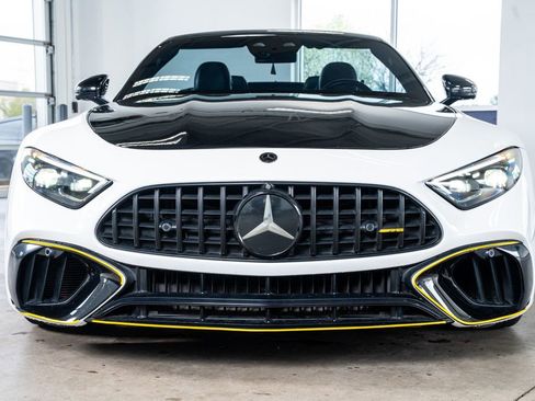 Used 2022 Mercedes-Benz SL 55 AMG 4MATIC w/ Driver Assistance Package image 3