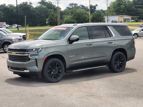 Used 2024 Chevrolet Tahoe LT RWD image 4