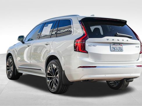 Used 2026 Volvo XC90 B5 Plus w/ Protection Package AWD/4WD image 8