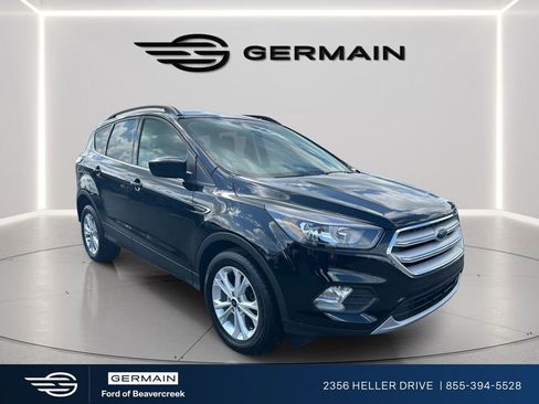 Used 2018 Ford Escape SE FWD image 1