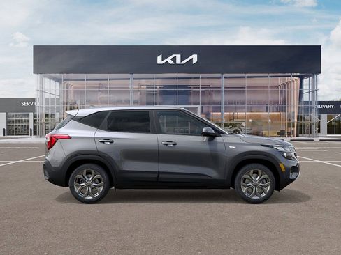 Used 2026 Kia Seltos LX AWD/4WD image 7
