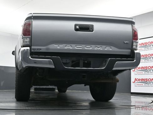 Used 2023 Toyota Tacoma TRD Off-Road AWD/4WD image 22