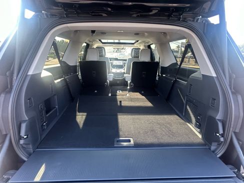 New 2027 Ford Expedition Max Platinum AWD/4WD image 8