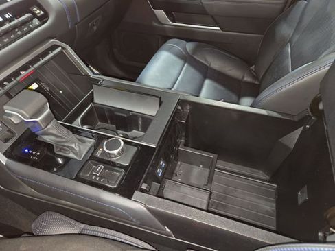 Used 2024 Toyota Sequoia Platinum image 24