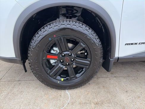 New 2026 Nissan Rogue SV AWD/4WD image 9