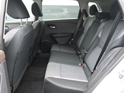 Used 2023 Nissan Rogue SV FWD image 11