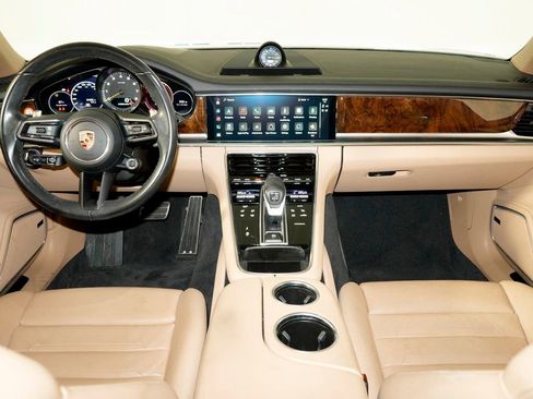 Certified 2023 Porsche Panamera 4 Platinum Edition image 20