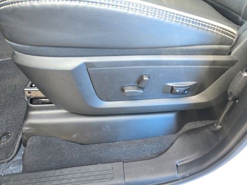 Used 2025 RAM 2500 Laramie image 15