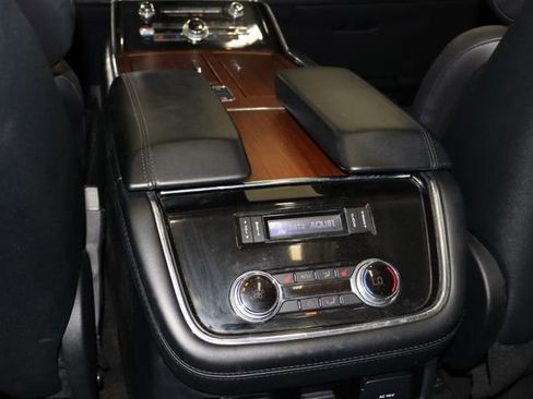 Used 2021 Lincoln Navigator L Reserve image 24