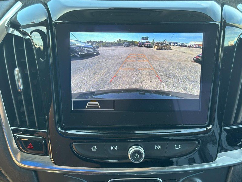 Used 2020 Chevrolet Traverse LT FWD image 24