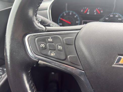 Used 2018 Chevrolet Equinox LT image 30