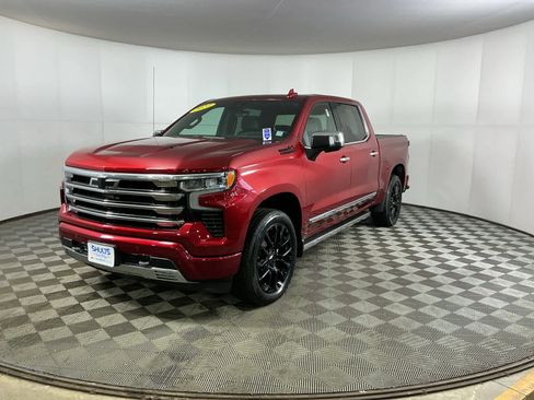 Used 2023 Chevrolet Silverado 1500 High Country w/ High Country Premium Package image 4