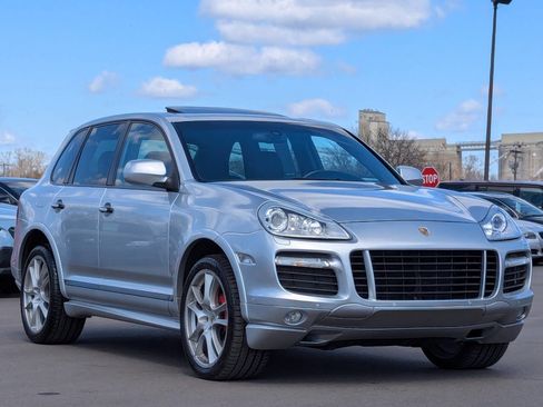 Used 2010 Porsche Cayenne GTS image 29