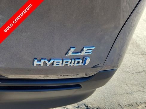 Certified 2024 Toyota Sienna LE image 28