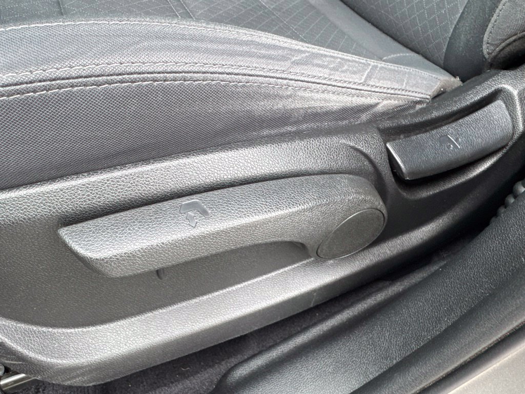 Used 2018 Kia Sorento FWD V6 image 21