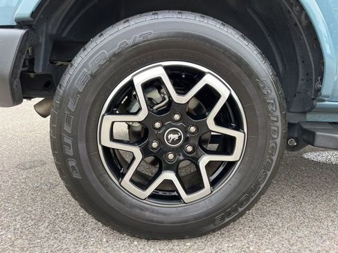 Used 2022 Ford Bronco Outer Banks image 14