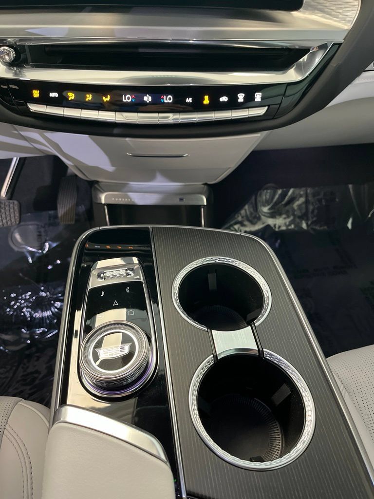 Certified 2024 Cadillac Lyriq Sport w/ LPO, Floor Liner Package AWD/4WD image 19