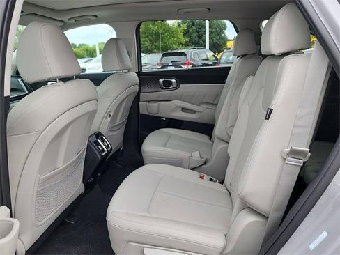 New 2026 Kia Sorento SX image 15