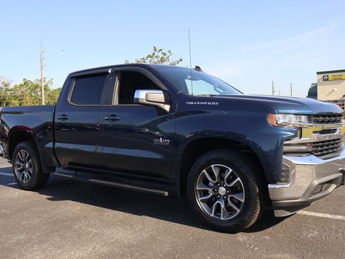 Used 2020 Chevrolet Silverado 1500 LT w/ Texas Edition image 7