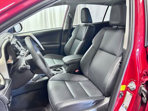 Used 2015 Toyota RAV4 Limited image 8