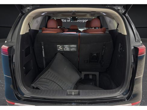 Used 2024 Kia Carnival SX Prestige FWD image 28