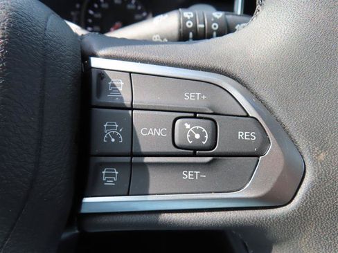 Used 2025 Jeep Compass Limited AWD/4WD image 24