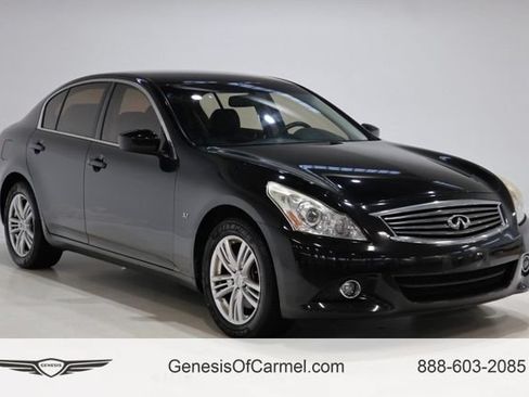 Used 2015 INFINITI Q40 AWD image 1