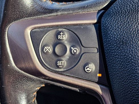 Used 2021 GMC Canyon AT4 image 17