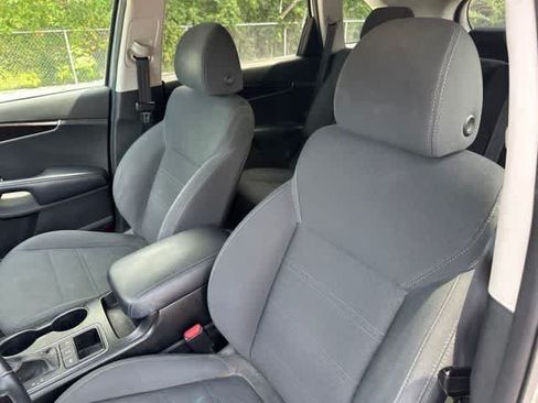 Used 2020 Kia Sorento S AWD/4WD image 4