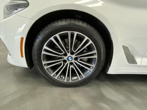 Used 2017 BMW 540i xDrive AWD/4WD image 19