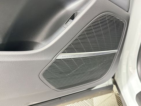 Used 2022 Audi Q8 Prestige w/ Prestige Package image 21