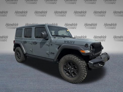 Used 2024 Jeep Wrangler Willys image 4