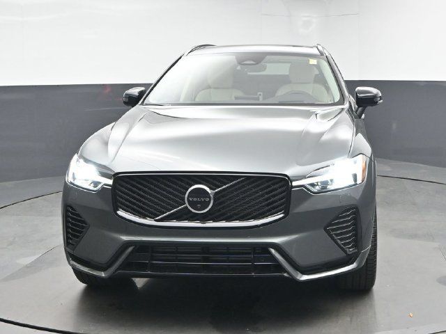 Used 2026 Volvo XC60 T8 Ultra w/ Protection Package Premier AWD/4WD image 3